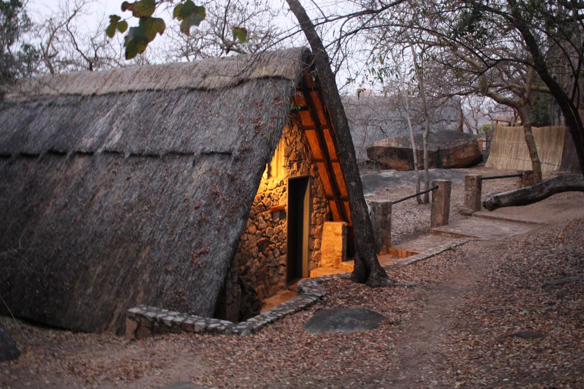 Matopos Big Cave Camp 빌라 외부 사진
